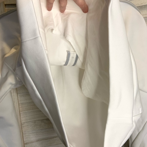 New Balance White and Gray Logo Stripe Long Sleeve Half Zip Pullover Top L - Picture 13 of 14